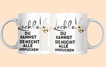 Lustige Lama-Tasse – „Lächle, du kannst sie nicht alle anspucken“ – Beidseitig bedruckte Keramiktasse – Originelles Geschenk für Lama-Fans