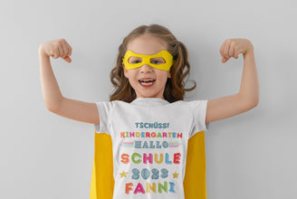 Abschiedsgeschenk Tshirt , Tschüss Kindergarten, Hallo Schule,  Schulkind Einschulung Erzieherinnen Erzieherin