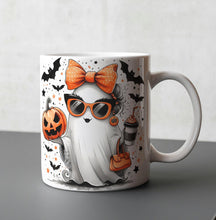 Halloween Tasse mit süßem Geister-Design | Kaffeetasse mit Kürbis und Fledermäusen | Perfekt für Herbst und Halloween Dekor